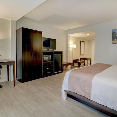 Quality Inn & Suites Lincoln Exteriör bild