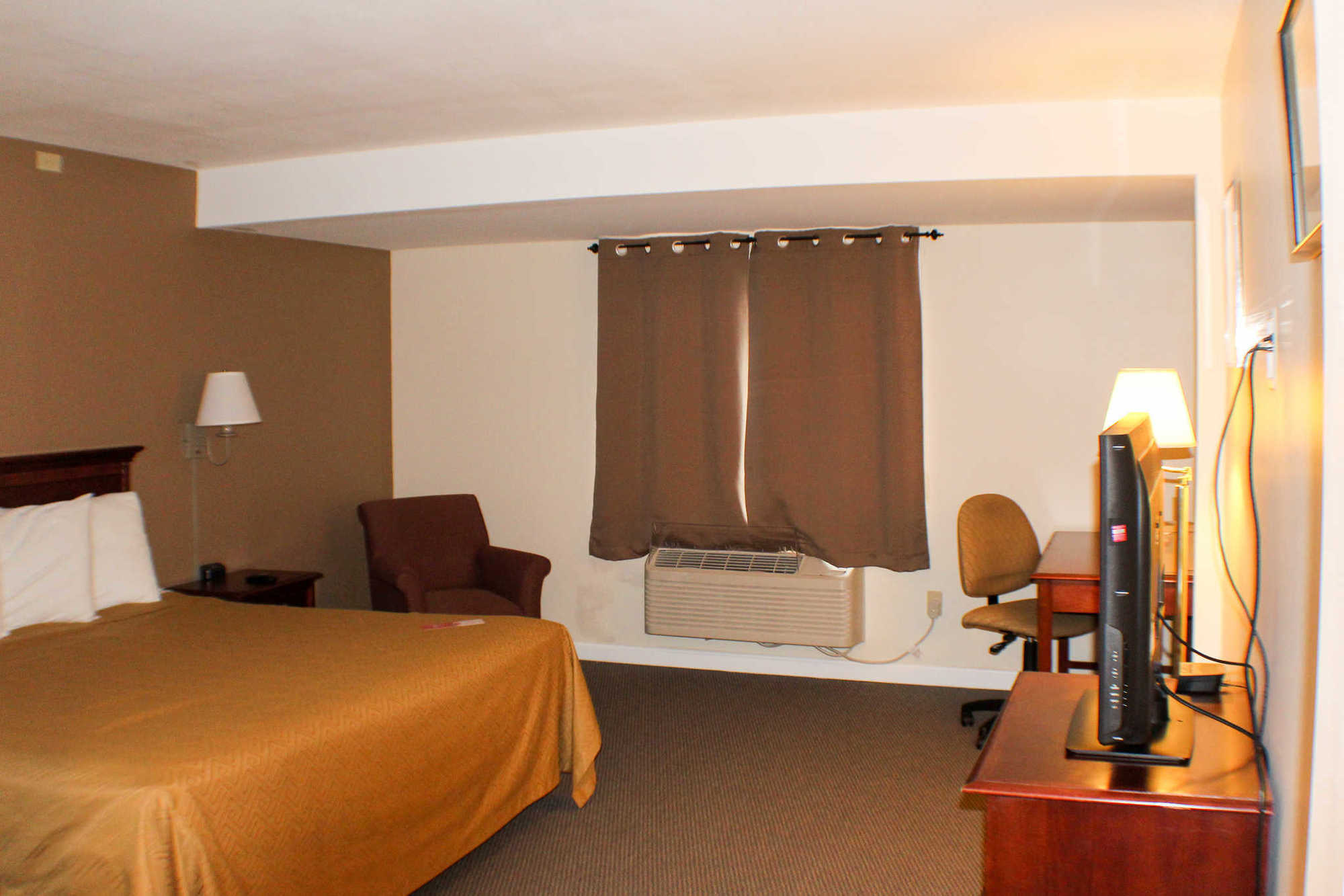 Quality Inn & Suites Lincoln Rum bild